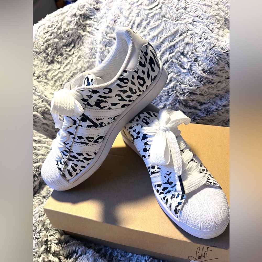 ADIDAS shoes. Newer.